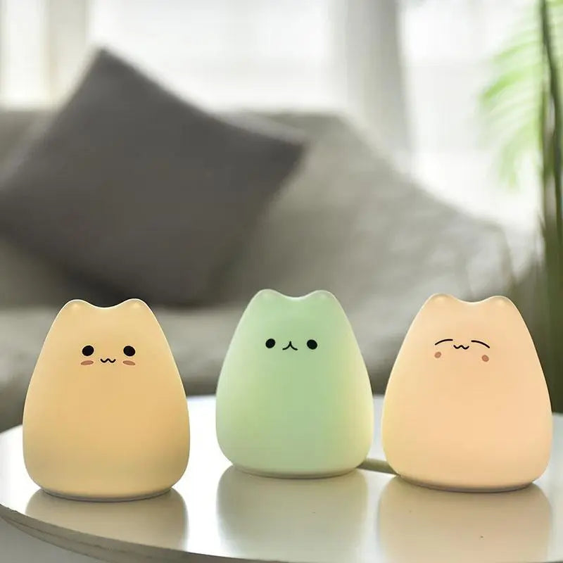 Fall Cute Cat LED Color Night Light, Desktop Atmosphere Bedside Lamp for Bedroom Decoration, LED Desktop Light for Party Festival Birthday Gift, Girls Bedroom Furniture